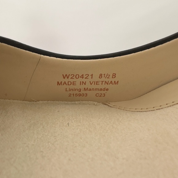 Cole Haan The Go-to Park Black 2.5” Heel Leather pointed Toe Pump 8.5B (… - Picture 12 of 15